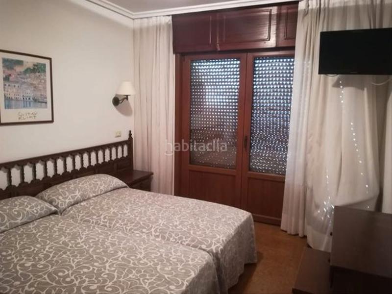 Foto f8ec38ed-7235-402d-82b4-1e62e0263c06. Edificio en Guarda (A)