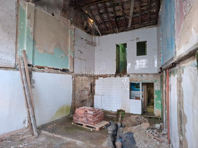 Foto 01e056f0-6e22-4860-97ad-c71352991014. Casa a reformar integramente en Coia Vigo