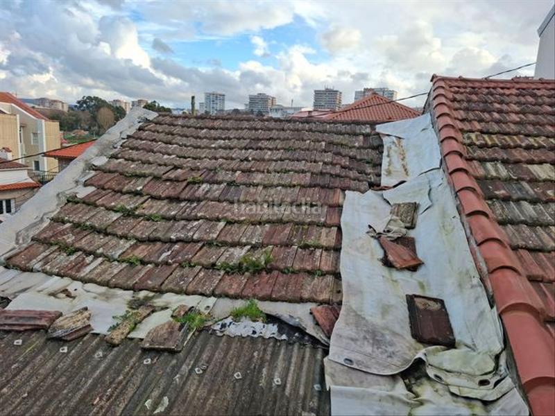 Foto 2b17b8a5-f021-4470-8d60-7c4df0160c9f. Casa a reformar integramente en Coia Vigo