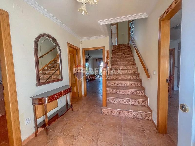 Foto 2f15d13f-2f22-4b20-9e07-680a71813f1d. Casa aparellada amb calefacció aparcament a Sanxenxo pueblo Sanxenxo