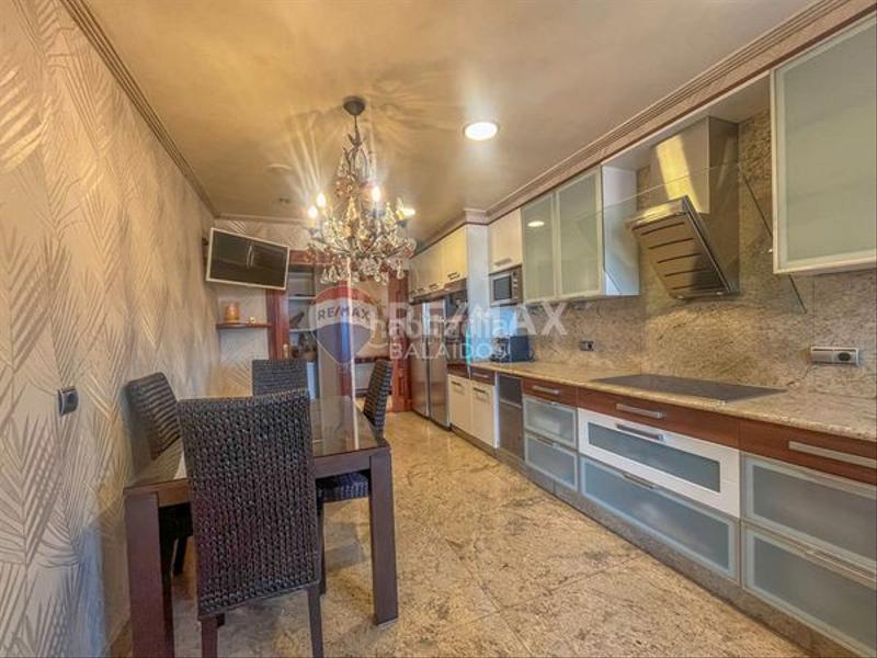 Foto 5c6b70a3-cac8-4af2-847c-3394d694146e. Pis amb calefacció aparcament a Plaza España - Corte Inglés Vigo