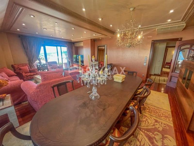 Foto e2056711-1f1b-458e-8228-bf5033c8a03c. Pis amb calefacció aparcament a Plaza España - Corte Inglés Vigo