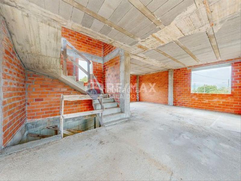 Foto b3360ad6-40be-426d-a24a-2167783a10ee. Xalet amb aparcament a Vilaboa