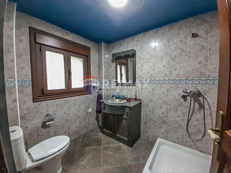 Foto a3994dbe-2887-4b9a-bf22-d9de74841a3f. Casa totalmente reformada con buenas calidades en Ponteareas