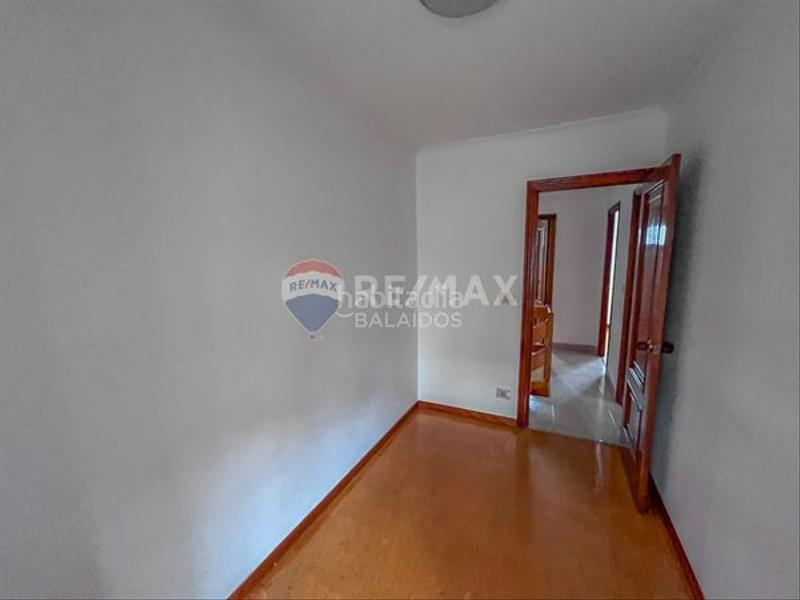 Foto 56d54fff-0092-460c-82a7-689cf9a62122. Casa adosada en rúa milladas 42 en Lavadores Vigo