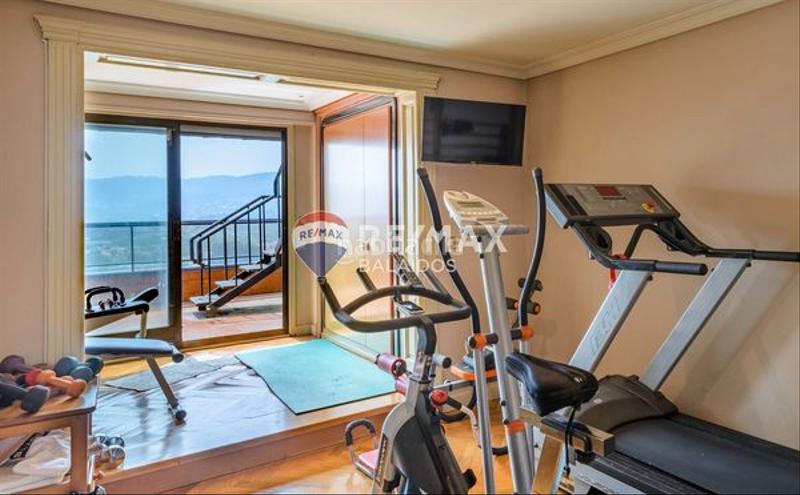 Foto 82b2a9dd-940b-4fbe-a2f4-ff86634fb44a. Duplex avec cheminée chauffage parking piscine dans Vigo
