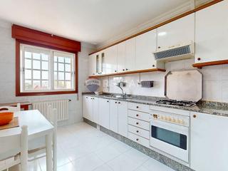 Casa  Rúa dos canteiros. Ideal inversionista facil de alquilar...mucha demanda en la zona