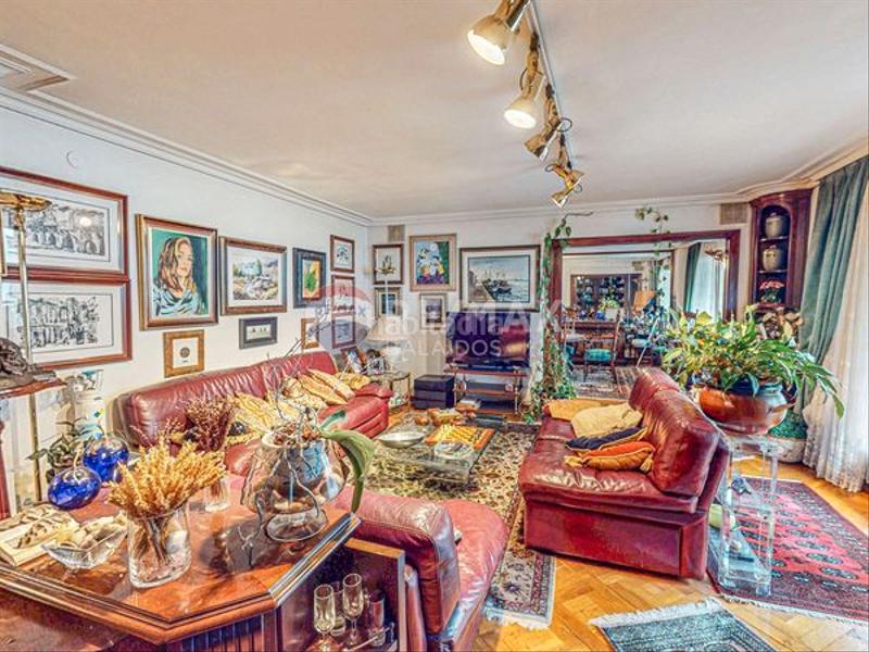 Foto 86c31809-2f35-4f4e-b68f-f66f380de473. Appartement avec chauffage parking dans Centro - Areal Vigo