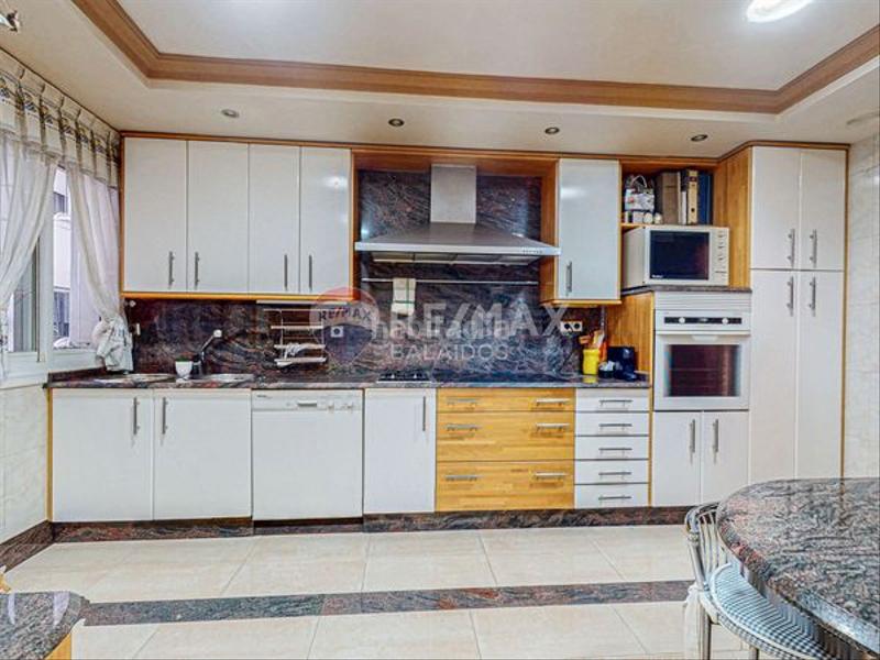 Foto 40a33fee-0760-4467-9681-69acdadc99e2. Etagenwohnung mit heizung parking in Centro - Areal Vigo