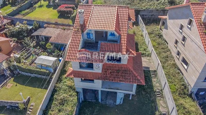 Foto b04c9b64-1581-478c-aeee-46d5c5f42474. Chalet avec parking dans Coruxo - Oia - Saiáns Vigo