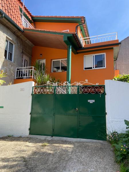 Foto 42b7dfdf-ca80-4d1c-8adc-fcaa76603702. Casa a schiera con riscaldamento parcheggio in Sardoma - Castrelos Vigo