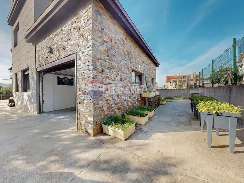 Foto 5a390ca3-0e88-4779-9088-79d1ec0cad4c. Chalet with heating parking pool in Valadares - Beade Vigo