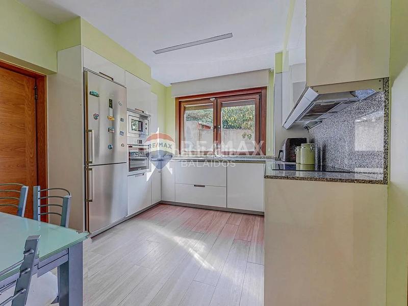 Foto a5a3a7c2-3ebe-454a-93c8-8819ab92e3f8. Chalet avec chauffage parking piscine dans Valadares - Beade Vigo