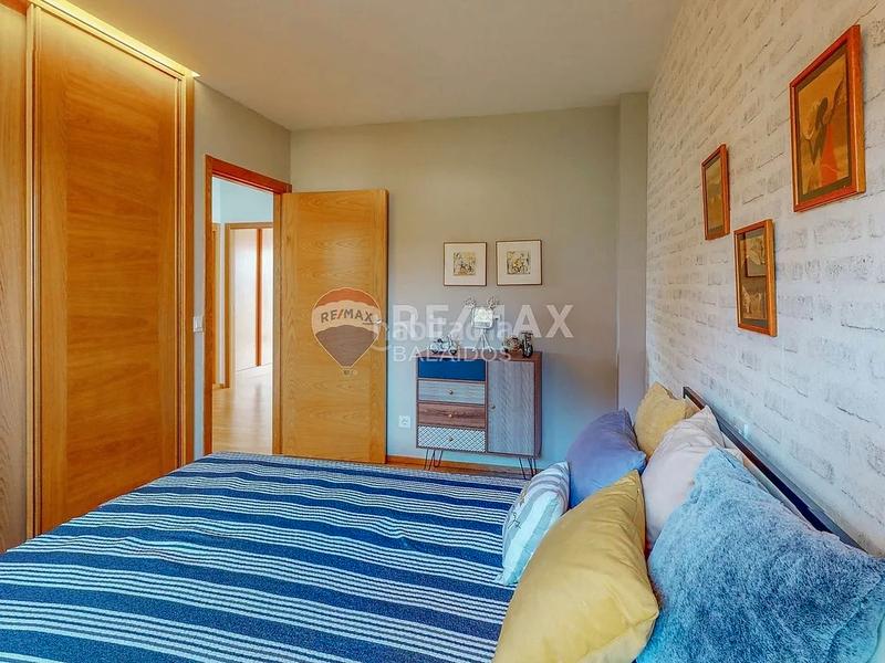 Foto 4cf26555-240d-40f9-b2ad-e32375be5204. Chalet con riscaldamento parcheggio piscina in Valadares - Beade Vigo