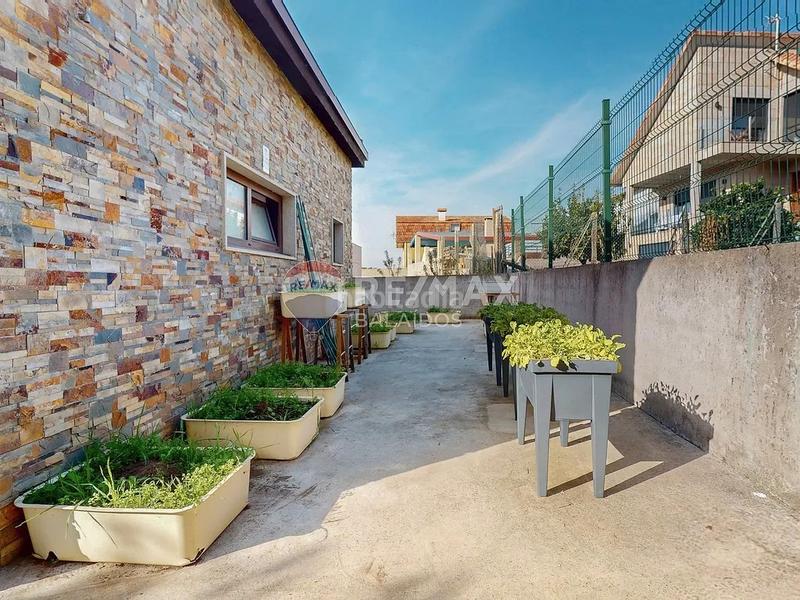 Foto 9782c274-b0c9-49e7-b0c2-53e1a03da6e2. Chalet con riscaldamento parcheggio piscina in Valadares - Beade Vigo