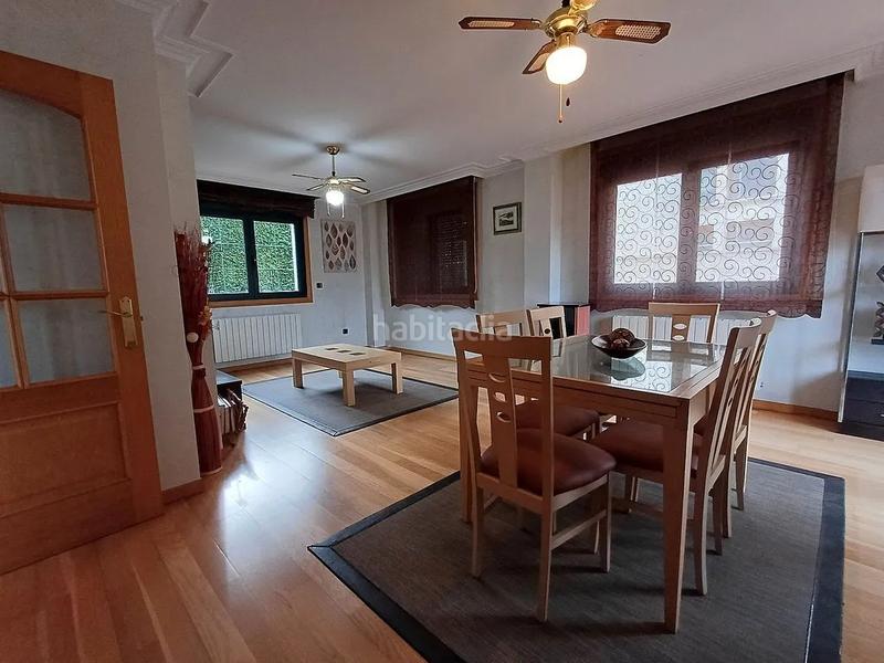 Foto c33d0625-ec2f-4e51-ac7b-6d3b2c4cf37d. Chalet avec chauffage parking dans Alcabre Vigo