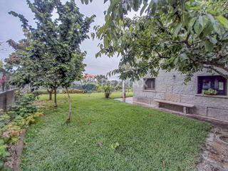 Chalet  Lugar o correlo. Totalmente reformada buenas calidades certificado energético  c"