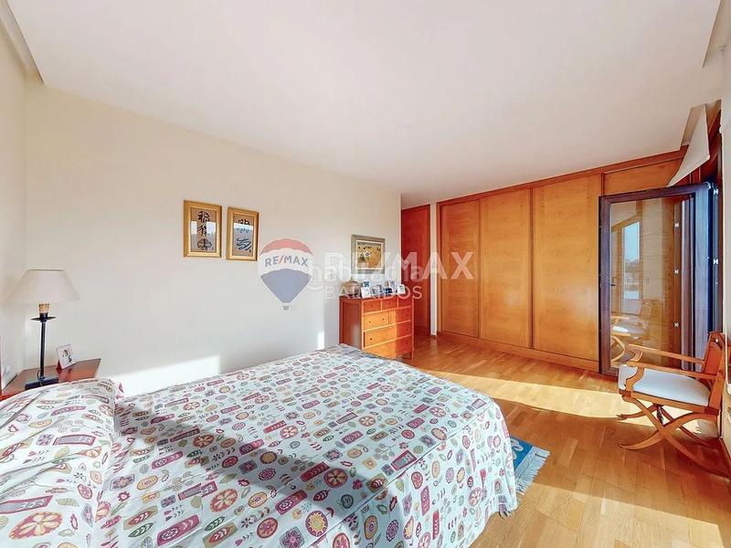 Foto 2f4ce489-d7b2-426e-98fe-0f1956fb3a02. Chalet mit heizung parking pool in Valadares - Beade Vigo