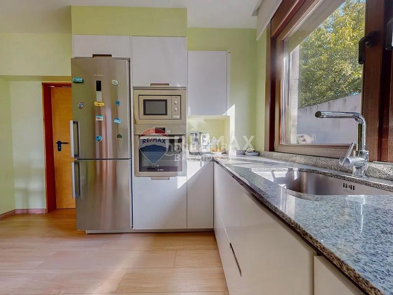 Foto 025de20d-863d-4460-8fd8-64adc7829249. Chalet en Valadares - Beade Vigo