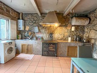 Casa  Lugar pereira. Casa + 8300 m2. de finca situada a 10 minutos de tui