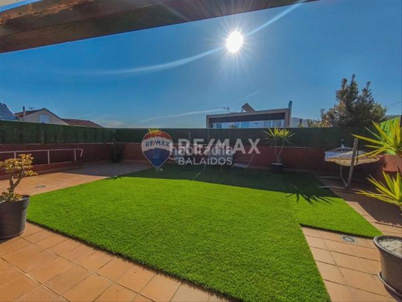 Foto 17040739-fd9d-42f2-896b-99db195a2c24. Chalet en Valadares - Beade Vigo