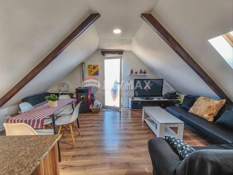 Foto ee58a297-820d-4d0d-9871-b44f2f9fae38. Chalet en Valadares - Beade Vigo