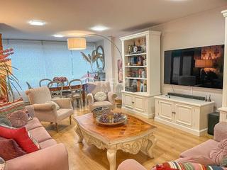 Pis  Rúa do regueiro. Totalmente reformada..muy buenas calidades