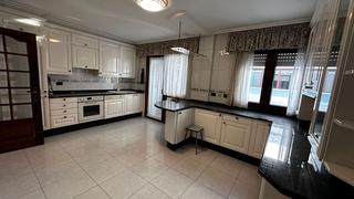 Zweistöckige Wohnung  Rúa da coruña