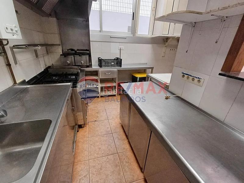 Foto e56a00f2-c084-4acf-861d-1e1bafe9aed4. Locale commerciale in As Travesas - Balaidos Vigo