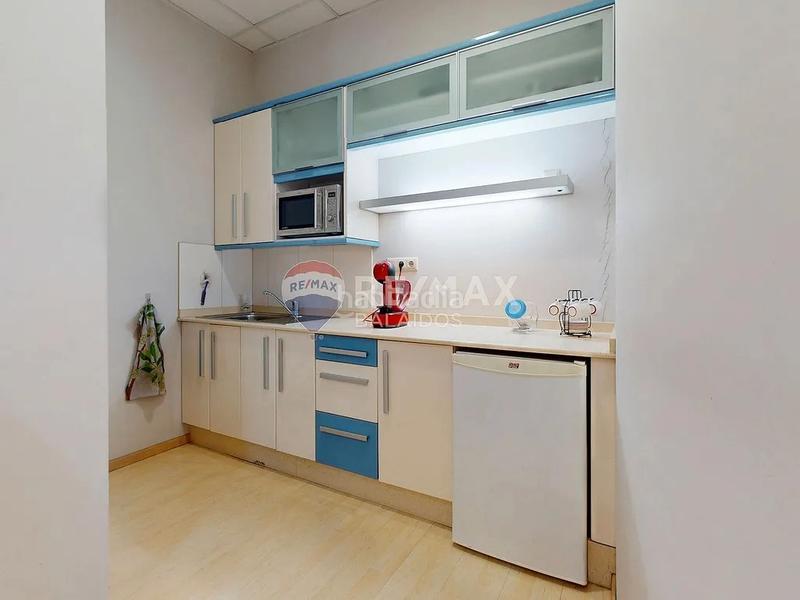 Foto 55470804-07c5-4de6-90ec-3c9e958bcfdf. Geschäftsraum mit heizung in Comesaña - Matamá Vigo