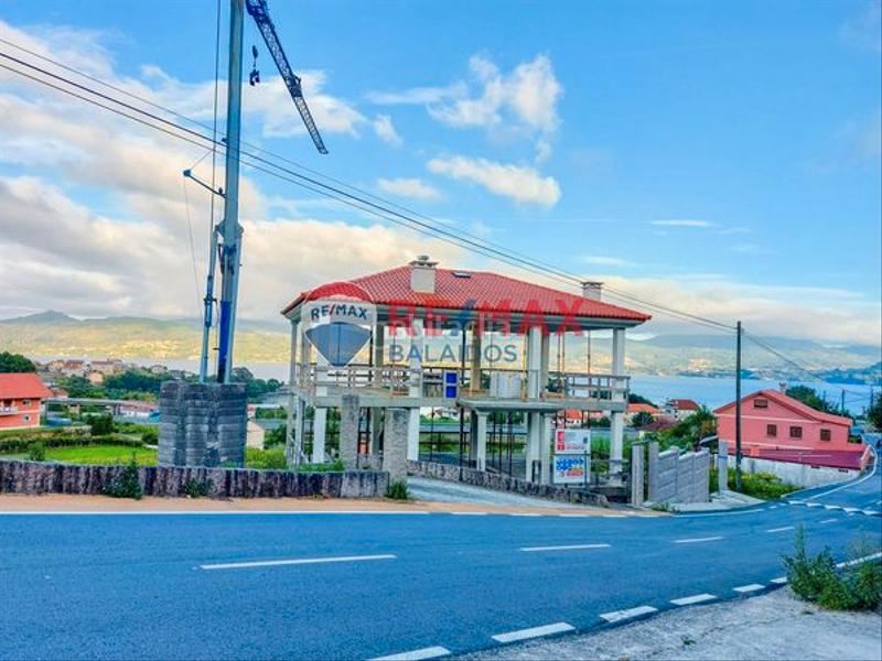 Foto 9b9be9b8-d734-4978-af85-ea259097cbac. Xalet amb aparcament a Vilaboa