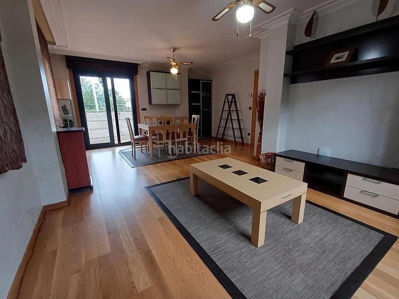 Foto f9a7a894-93ed-4e92-9620-aa1890a1a3ea. Haus mit heizung parking in Alcabre Vigo