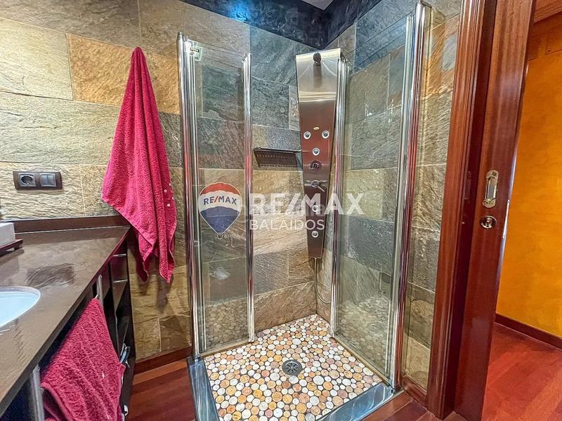 Foto b3766664-0863-4d43-87ba-0f2cf98aff8e. Appartamento con riscaldamento in O Castro Vigo