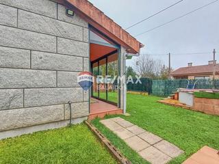 Chalet  Ganade. Certificado energético "a", placas solares...muy buenas calidade