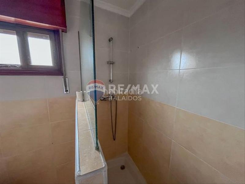 Foto a7910740-92e1-43ab-adc8-0b0ef7333a09. Casa a schiera in Lavadores Vigo