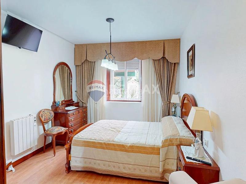 Foto 11f31bed-c7c8-4189-a89e-6b7b439207a6. Casa a schiera con riscaldamento parcheggio in Sardoma - Castrelos Vigo