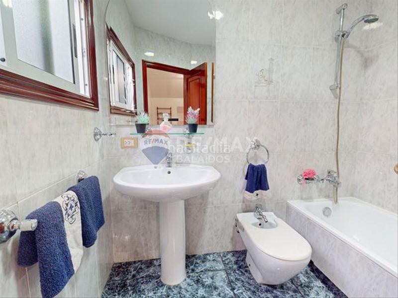 Foto c78280c4-2b7f-43a4-bcc0-0e0cc4624399. Casa a schiera con riscaldamento parcheggio in Sardoma - Castrelos Vigo