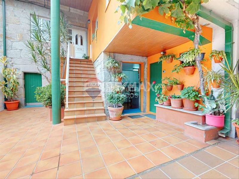 Foto f3d544c3-884c-472d-a227-6d91d7215b81. Casa a schiera con riscaldamento parcheggio in Sardoma - Castrelos Vigo