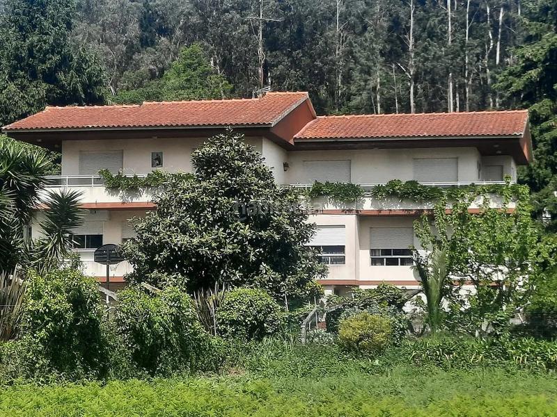 Foto dc670975-71e1-4609-94d3-0d267769b31f. Casa a schiera con parcheggio in Valadares - Beade Vigo