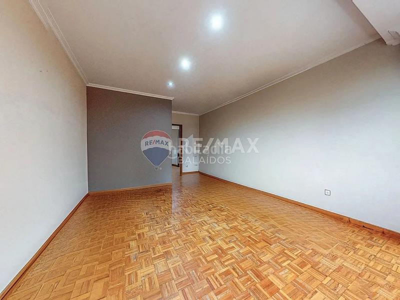 Foto 23076b0a-9b15-457c-922a-1a5e603c03e5. Appartamento con riscaldamento parcheggio in A Parda Pontevedra