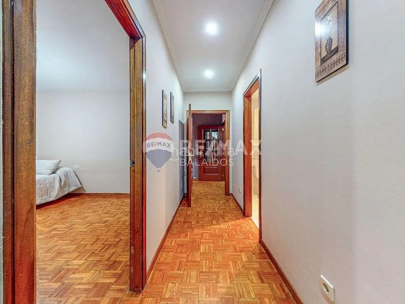 Foto 0d8ad7d2-65c8-4281-b1fe-7abc24ab974a. Etagenwohnung mit heizung parking in A Parda Pontevedra