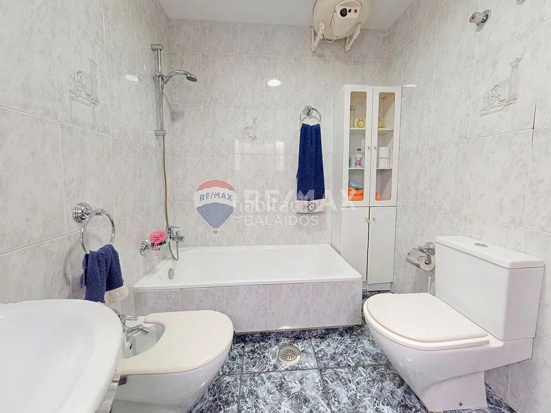 Foto 4f908a4e-4d29-4ebc-8a6c-f87c34e81913. Casa a schiera con riscaldamento parcheggio in Sardoma - Castrelos Vigo