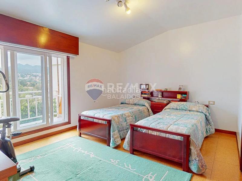 Foto a69eabbd-65fe-4f73-91eb-878a1f359fd4. House with heating parking in Sardoma - Castrelos Vigo