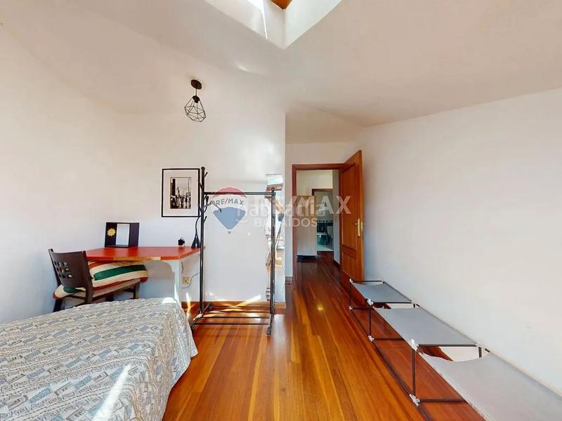 Foto b3611449-f632-40f8-a347-0fe39e1aa9b0. Appartement avec chauffage parking dans Casco Vello Vigo