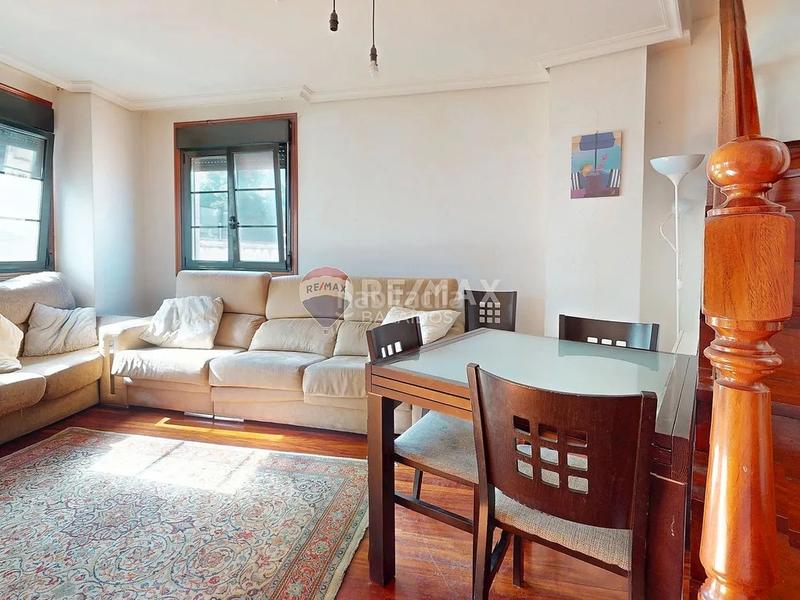 Foto b7c5e4c2-9929-4a9f-bfd3-a1470e2ac1e3. Appartement avec chauffage parking dans Casco Vello Vigo