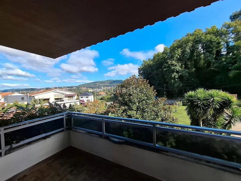 Foto 471ae54d-143b-4a57-afe6-6ec07d0189aa. House with parking in Valadares - Beade Vigo