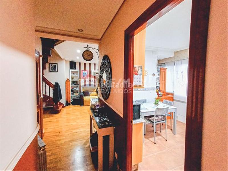 Foto 50796b7b-8b3d-4e88-bd71-f0968d1a9168. Etagenwohnung mit heizung parking in Alcabre Vigo