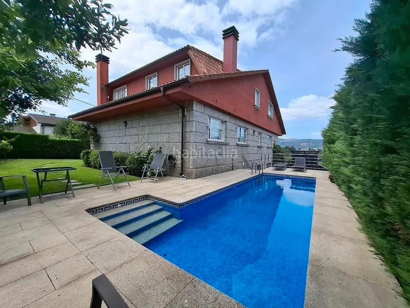 Foto 0b2ca552-6af9-41e7-803e-d0a0caee3143. Chalet avec chauffage parking piscine dans Porriño (O)