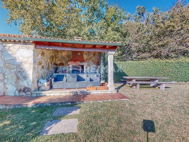 Foto 343d76a5-3087-408e-bfd9-ac235037ae3a. Xalet amb calefacció aparcament piscina a Tui