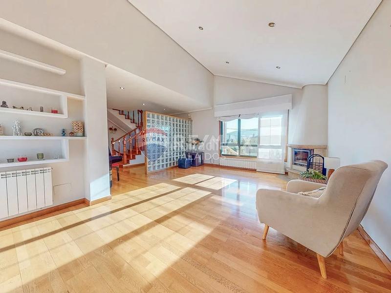 Foto 35e638bc-afb9-425f-befc-8b0c2453274f. Xalet amb calefacció aparcament piscina a Tui